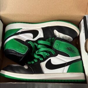 Nike Jordan Retro 1’s Black, Green, and White High-Tops